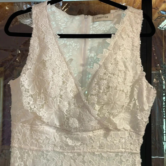 Lomantise, V Neck Dress, Sz 10, Like New, Excellent Condition - Picture 2 of 7